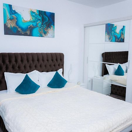 Chiajna Elysian Urbanscape Brown, 2 Rooms, Near Bucharest מראה חיצוני תמונה